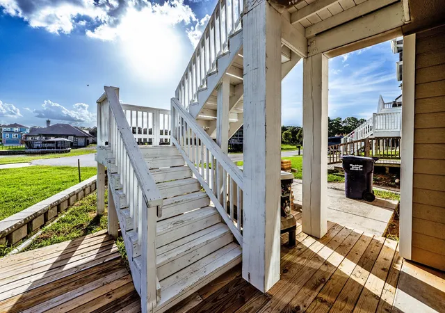Photo 2 of Single family home for sale at 13 Lookout Ridge, Huntsville, TX 77340 | MLS# 10364490 | Listing updated on 2026-08-01