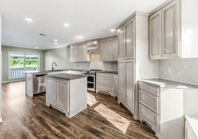Photo 4 of Single family home for sale at 13 Lookout Ridge, Huntsville, TX 77340 | MLS# 10364490 | Listing updated on 2026-08-01