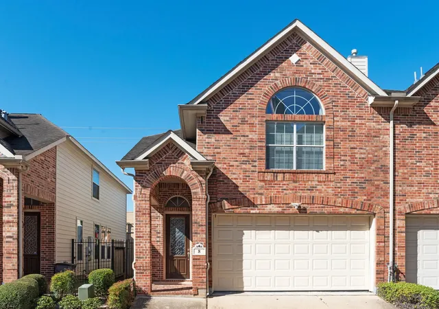Townhouse for sale at 6222 Skyline Dr Dr #8, Houston, TX 77057 | MLS# 90477554