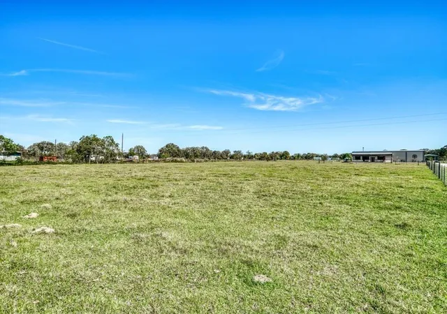 Photo 3 of Sale Pending at 22273 Chapman Rd, Hempstead, TX 77445 | MLS# 10360730 | Listing updated on 2026-09-09
