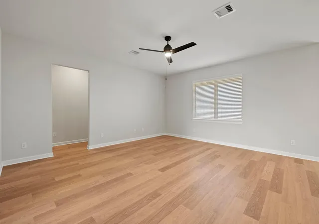 5th image of 13601 Gaff Rig Dr, Santa Fe, TX 77510 | MLS# 55365560