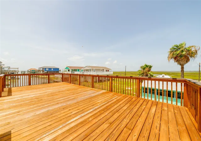 5th image of 708 Dolphin Dr, Freeport, TX 77541 | MLS# 47536140