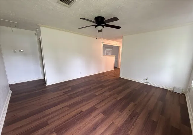 3rd image of 7822 Richland Dr, Houston, TX 77028 | MLS# 78498455