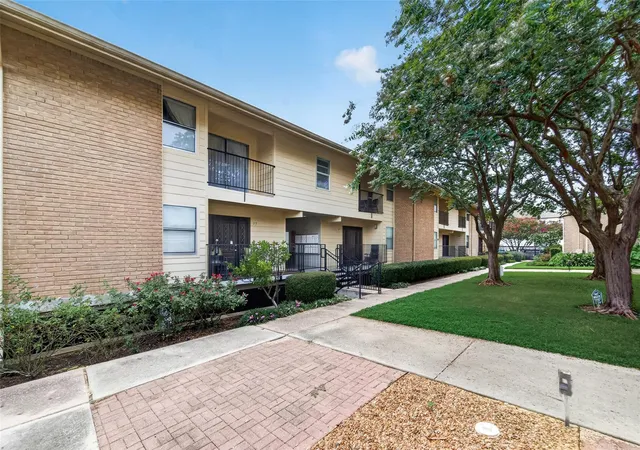 34th image of 3131 Cummins St #2, Houston, TX 77027 | MLS# 14767077