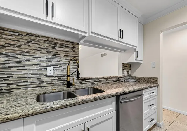 5th image of 3131 Cummins St #2, Houston, TX 77027 | MLS# 14767077