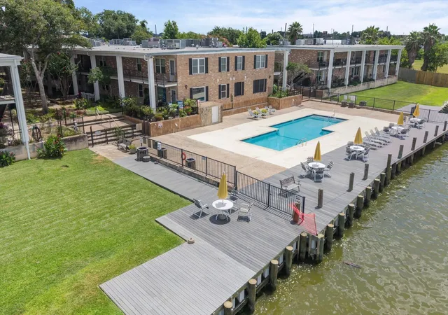 Photo 2 of Condo for sale at 3535 Nasa Rd 1 Pkwy #92, Seabrook, TX 77586 | MLS# 26702585 | Listing updated on 2026-08-24