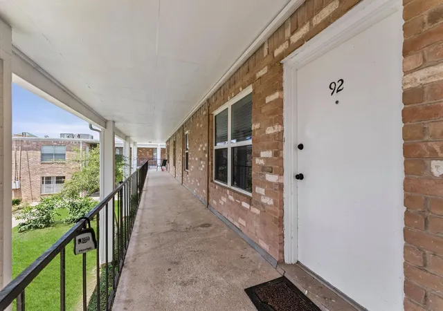 Photo 3 of Condo for sale at 3535 Nasa Rd 1 Pkwy #92, Seabrook, TX 77586 | MLS# 26702585 | Listing updated on 2026-08-24