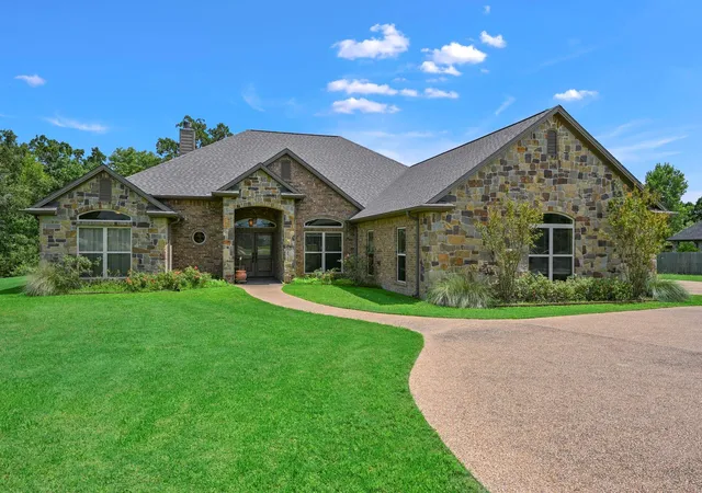 32nd image of 4698 River Valley Dr, Bryan, TX 77808 | MLS# 97130235