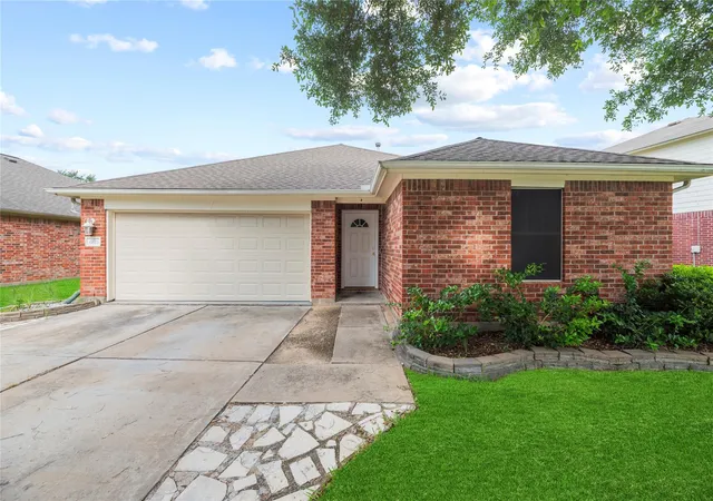 Photo 1 of Sale Pending at 6611 Stonefort Ct, Katy, TX 77449 | MLS# 77575090 | Listing updated on 2026-09-18