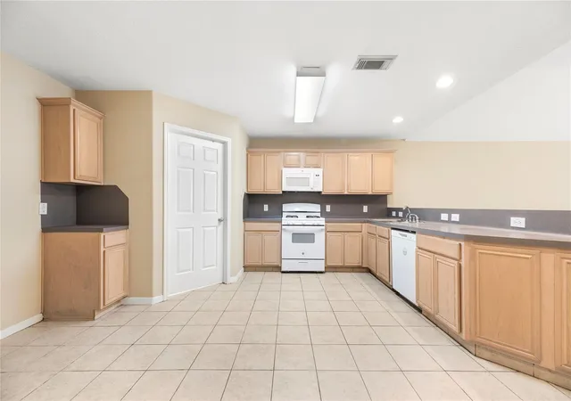 Photo 4 of Sale Pending at 6611 Stonefort Ct, Katy, TX 77449 | MLS# 77575090 | Listing updated on 2026-09-18