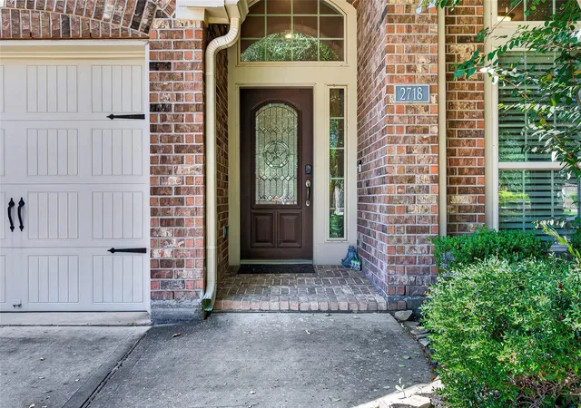 Photo 4 of Single family home for sale at 2718 Port Mist St, Katy, TX 77494 | MLS# 30721685 | Listing updated on 2026-09-19
