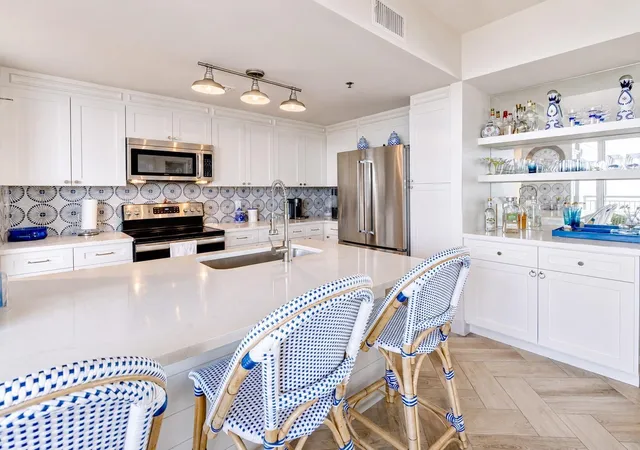 Photo 4 of Condo for sale at 801 E Beach Dr #BC1910, Galveston, TX 77550 | MLS# 89216306 | Listing updated on 2026-09-20