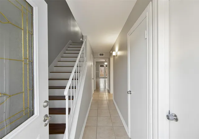 Photo 3 of Condo for sale at 5204 Arboles Dr #L, Houston, TX 77035 | MLS# 73203837 | Listing updated on 2026-07-22