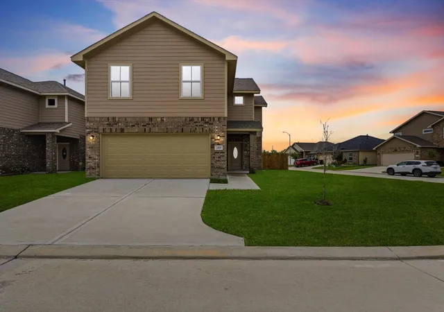 Photo 1 of Sale Pending at 2815 Bowlin Leaf Ln, Houston, TX 77014 | MLS# 39282177 | Listing updated on 2026-09-25