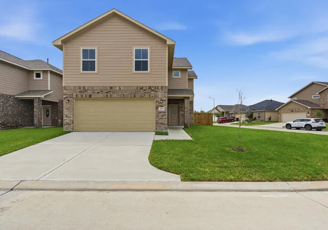Photo 3 of Sale Pending at 2815 Bowlin Leaf Ln, Houston, TX 77014 | MLS# 39282177 | Listing updated on 2026-09-25