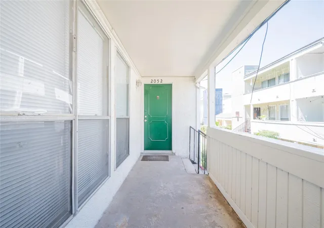 5th image of 781 Country Pl Dr #2052, Houston, TX 77079 | MLS# 6811980