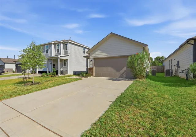 2nd image of 331 Century Farm Dr, Crosby, TX 77532 | MLS# 97784467