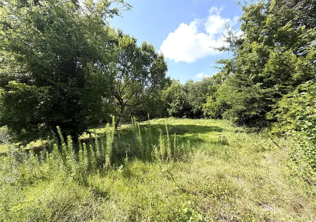 Photo 1 of Land for sale at 3212 Mcilhenny St, Houston, TX 77004 | MLS# 47101893 | Listing updated on 2026-09-12