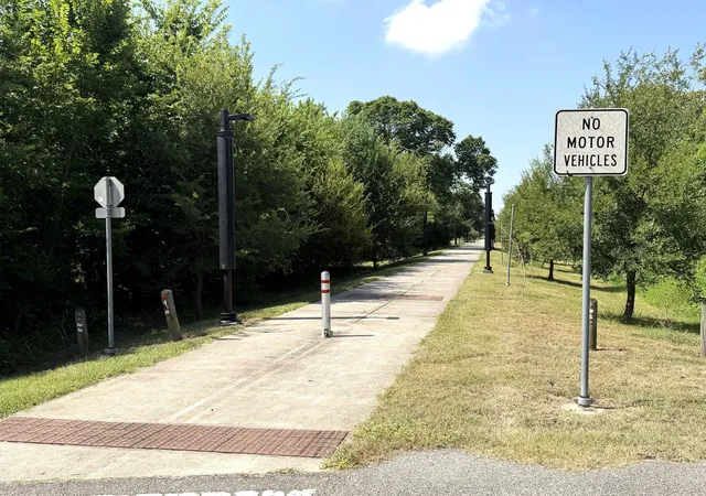 Photo 4 of Land for sale at 3212 Mcilhenny St, Houston, TX 77004 | MLS# 47101893 | Listing updated on 2026-09-12