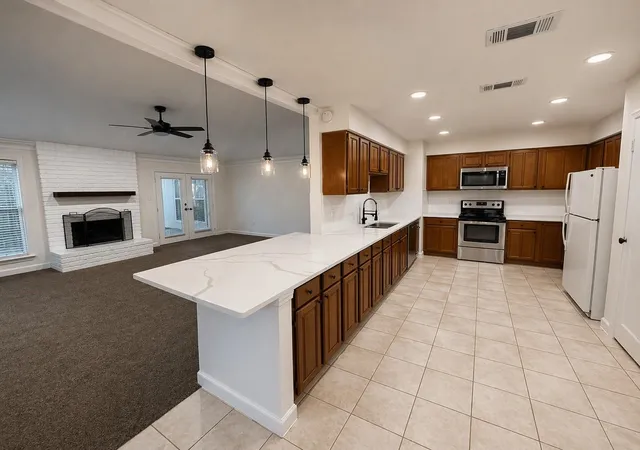 5th image of 3403 Honey Creek Dr, Houston, TX 77082 | MLS# 86376772