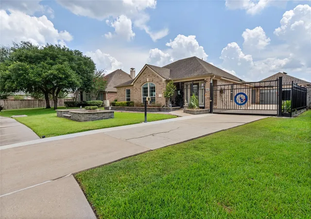 Photo 4 of Single family home for sale at 9542 Bearden Crk Ln, Humble, TX 77396 | MLS# 43287893 | Listing updated on 2026-09-19