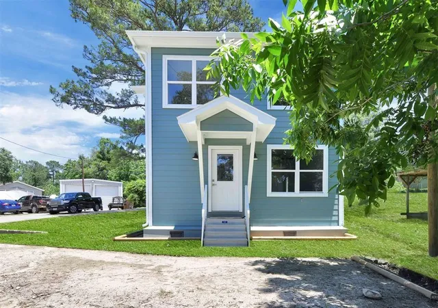1st image of 189 W Lakeview, Onalaska, TX 77360 | MLS# 89966439