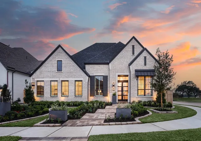 1st image of 10402 Vineyard Shore Dr, Missouri City, TX 77459 | MLS# 67574805