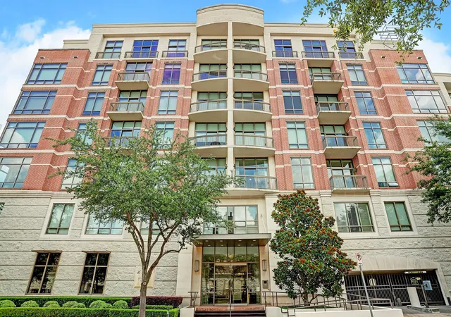Condo for sale at 2211 Briarglen Dr #502, Houston, TX 77027 | MLS# 62186915 | Listing updated on 2026-09-16