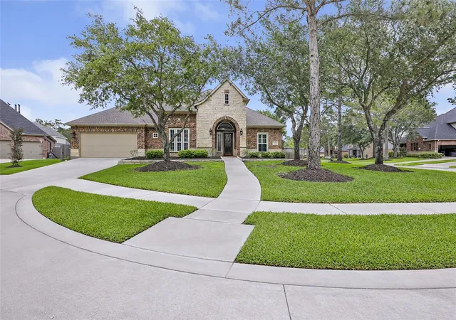 Photo 1 of Single family home for sale at 17302 Pipestone Point Ct, Humble, TX 77346 | MLS# 2974054 | Listing updated on 2026-09-08