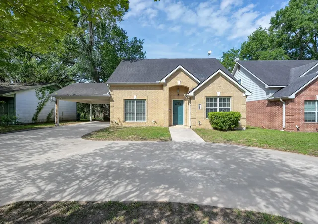 Homes for sale in Prairie View, TX | 125 Pine St, Prairie View, TX 77445 | MLS# 91713208