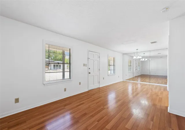 Photo 2 of Single family home for sale at 1510 Afton St, Houston, TX 77055 | MLS# 96057411 | Listing updated on 2026-09-11