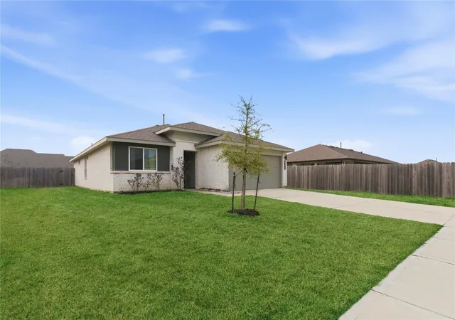 Homes for sale in Baytown, TX | 610 Lost Creek Dr, Baytown, TX 77523 | MLS# 70425395