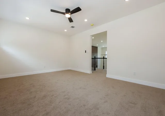 5th image of 8806 Dogwood Dr, Tomball, TX 77375 | MLS# 39075686