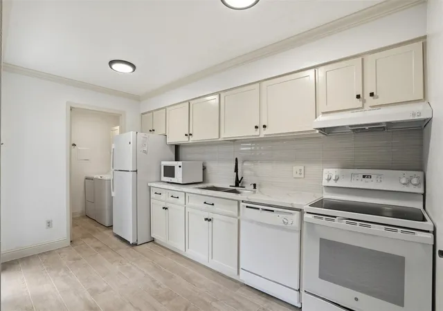 Photo 3 of Condo for sale at 2200 Cypress Landing Dr #A3, Houston, TX 77090 | MLS# 41266201 | Listing updated on 2026-07-18