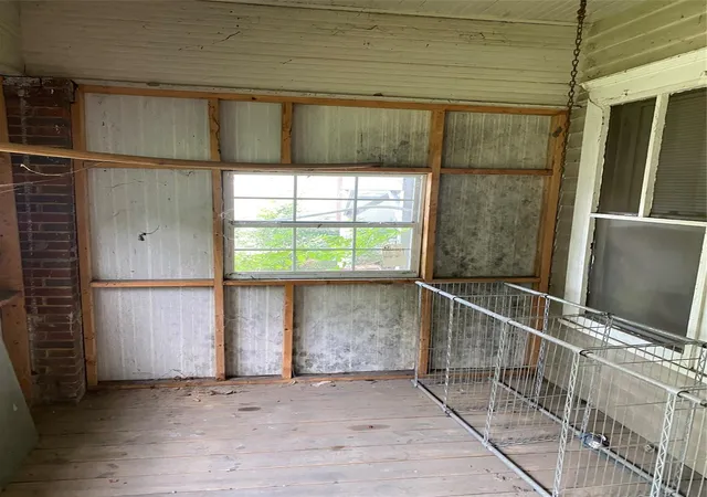 3rd image of 2214 Lee St, Houston, TX 77026 | MLS# 46826643