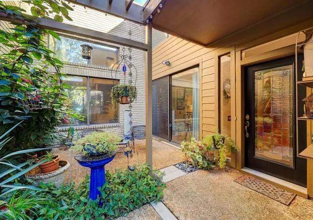 1st image of 1315 Chardonnay Dr #3, Houston, TX 77077 | MLS# 15372975