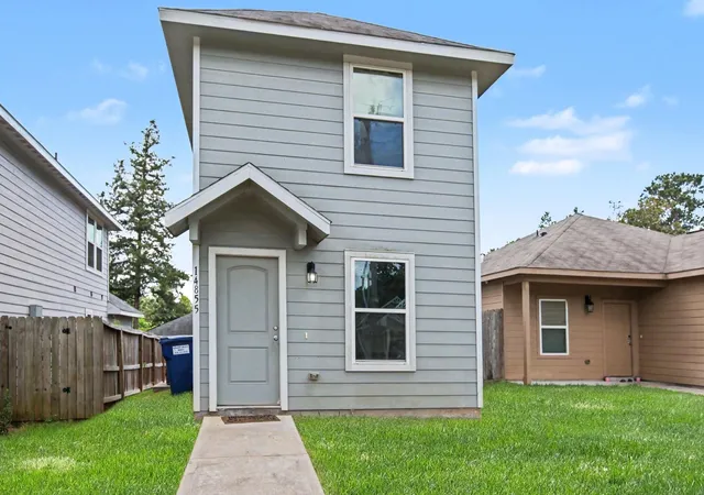 1st image of 14855 Burnett Ln, Willis, TX 77378 | MLS# 74045792