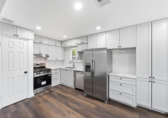Photo 4 of Sale Pending at 7627 Kellwood Dr, Houston, TX 77040 | MLS# 59645791 | Listing updated on 2026-09-10