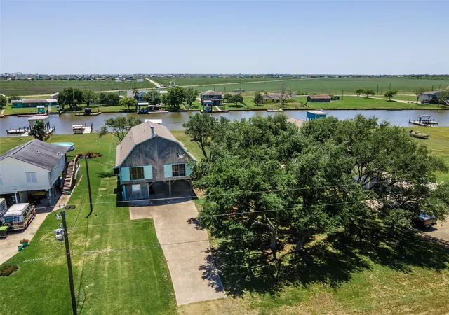 Photo 3 of Single family home for sale at 1981 County Rd 291, Bay City, TX 77414 | MLS# 82506563 | Listing updated on 2026-06-13
