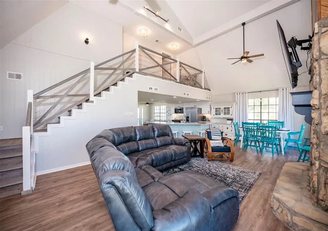 Photo 3 of Single family home for sale at 1981 County Rd 291, Bay City, TX 77414 | MLS# 82506563 | Listing updated on 2026-06-13