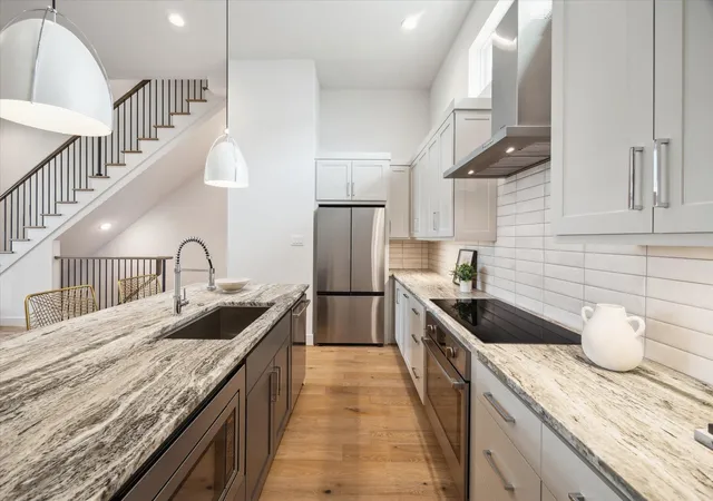 3rd image of 2121 Emancipation Ave, Houston, TX 77003 | MLS# 29258653