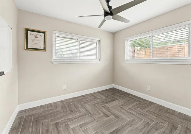 4th image of 2313 Cedar St, Pearland, TX 77581 | MLS# 97289603