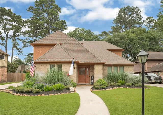 Photo 1 of Single family home for sale at 12926 Lake Mist Dr, Cypress, TX 77429 | MLS# 7992008 | Listing updated on 2026-09-12