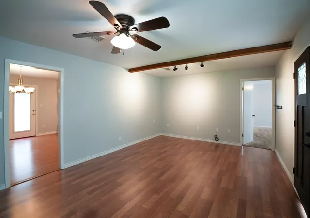4th image of 214 South St, Schulenburg, TX 78956 | MLS# 14848715