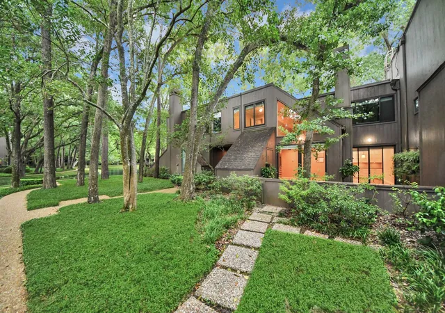 1st image of 153 Litchfield Ln, Houston, TX 77024 | MLS# 45279838