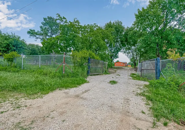 2nd image of 1031 County Road 491, Dayton, TX 77535 | MLS# 98270623