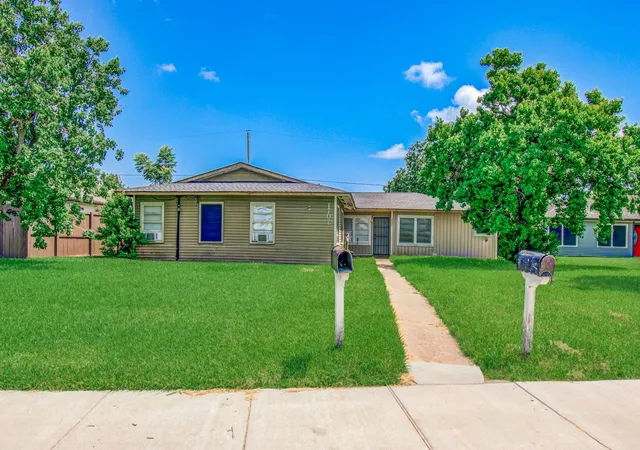 1st image of 1707 W 7Th St, Freeport, TX 77541 | MLS# 83398650