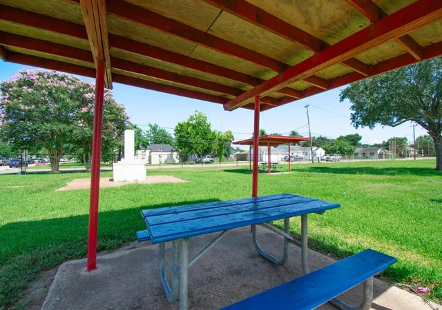 27th image of 1707 W 7th St, Freeport, TX 77541 | MLS# 83398650