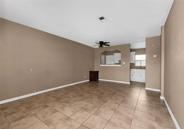 5th image of 1707 W 7Th St, Freeport, TX 77541 | MLS# 83398650