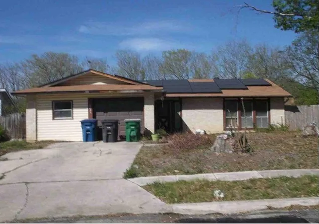 Photo 1 of Single family home for sale at 6035 Little Brandywine Crk, San Antonio, TX 78233 | MLS# 31348857 | Listing updated on 2026-06-17